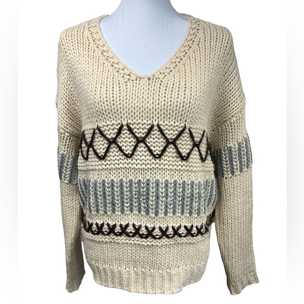 Blue b. Women’s Chunky Knit Long Sleeve Drop Shoulder V-Neck Sweater Cream Small